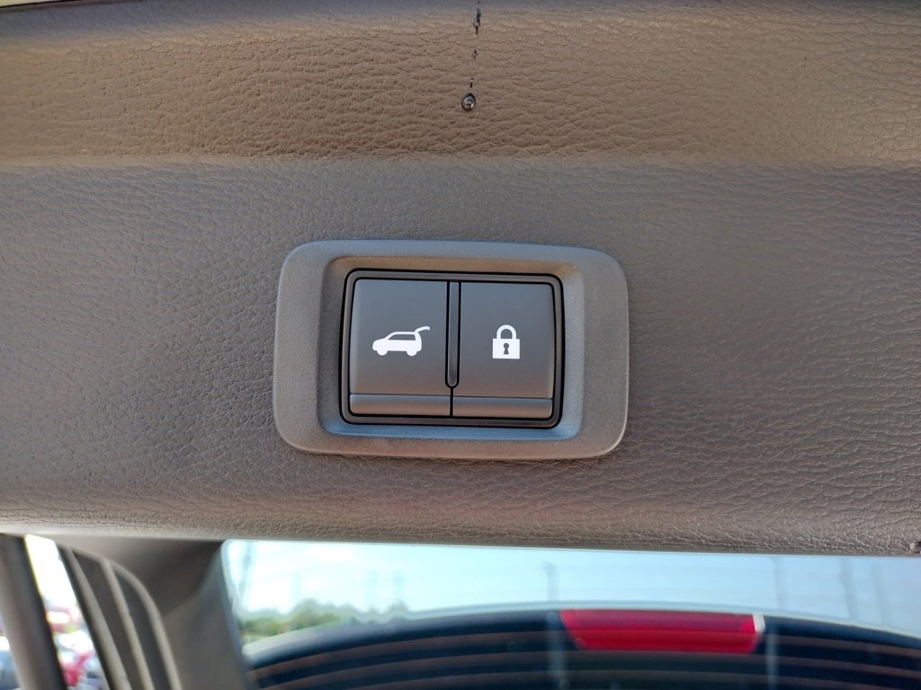 New 2025 Mitsubishi Outlander SE image 27