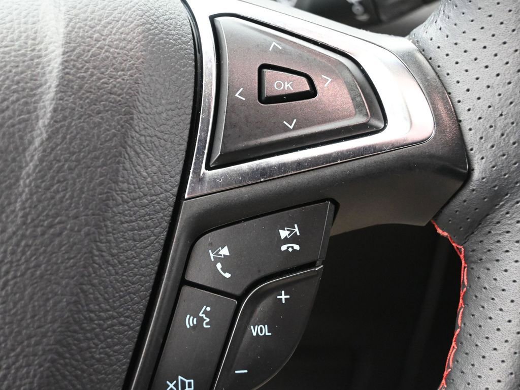 Used 2024 Ford Edge ST-Line image 13