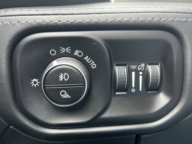 Used 2021 RAM 1500 Limited image 29