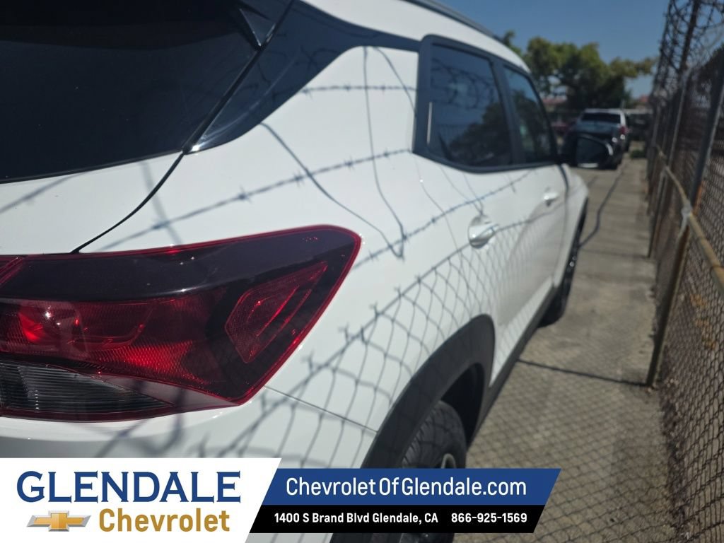Certified 2023 Chevrolet TrailBlazer LT w/ Convenience Package FWD image 7