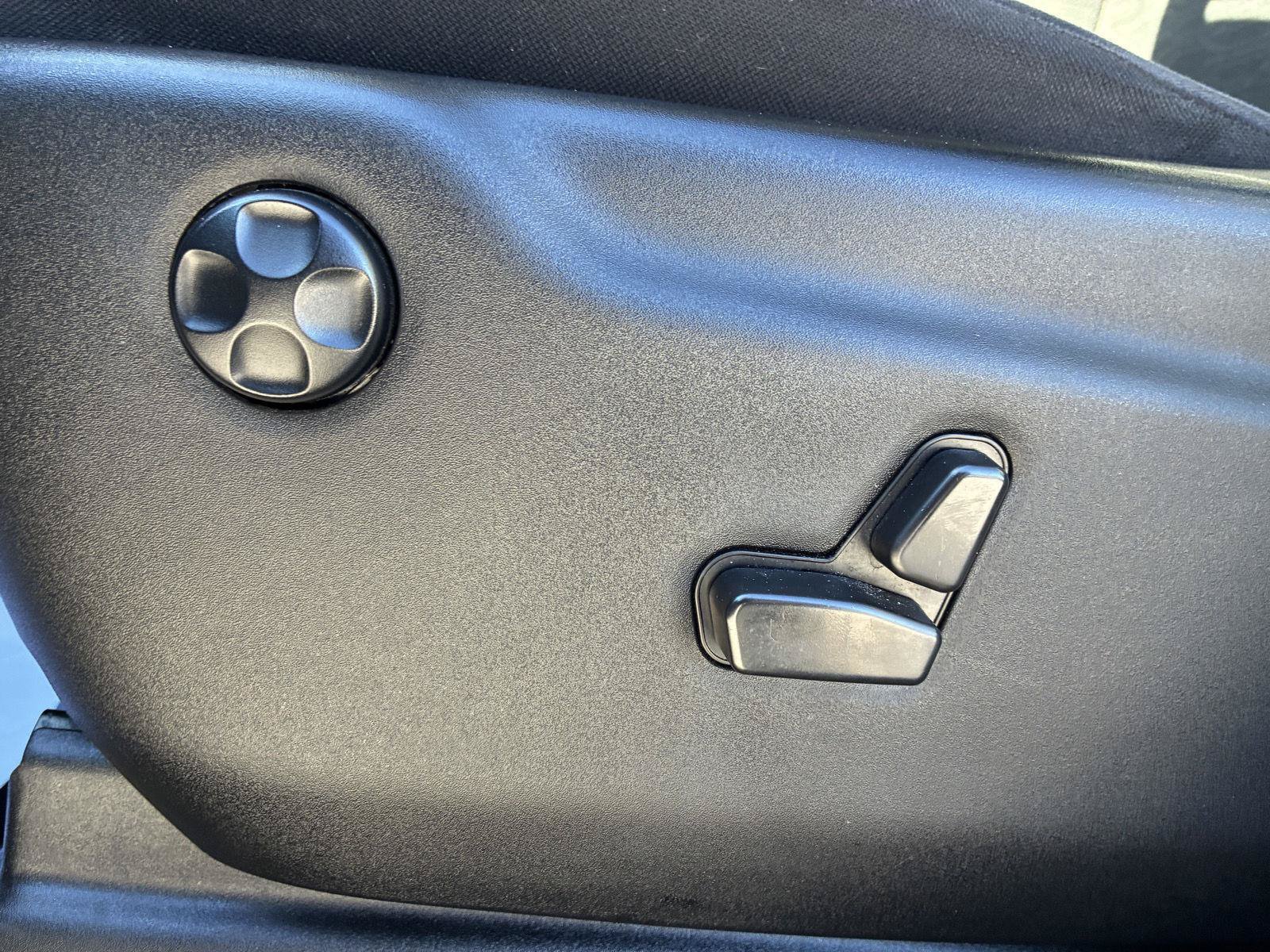 Used 2022 Dodge Durango SXT AWD/4WD image 18