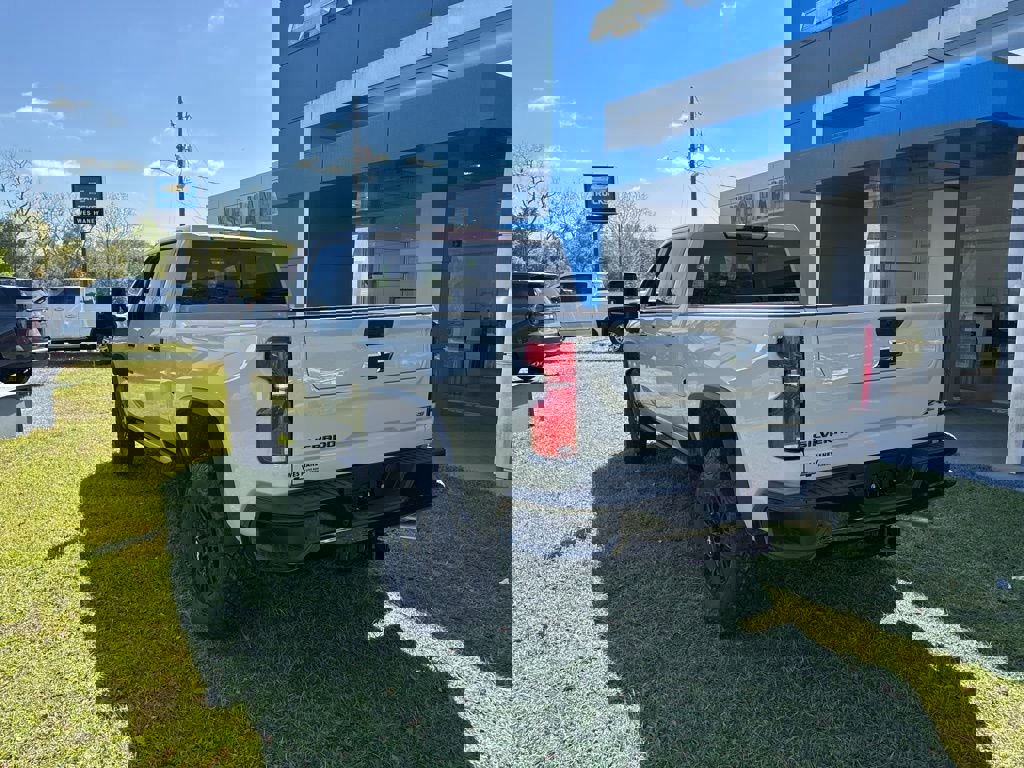 New 2026 Chevrolet Silverado 2500 ZR2 w/ LPO, Dark Essentials Package image 5