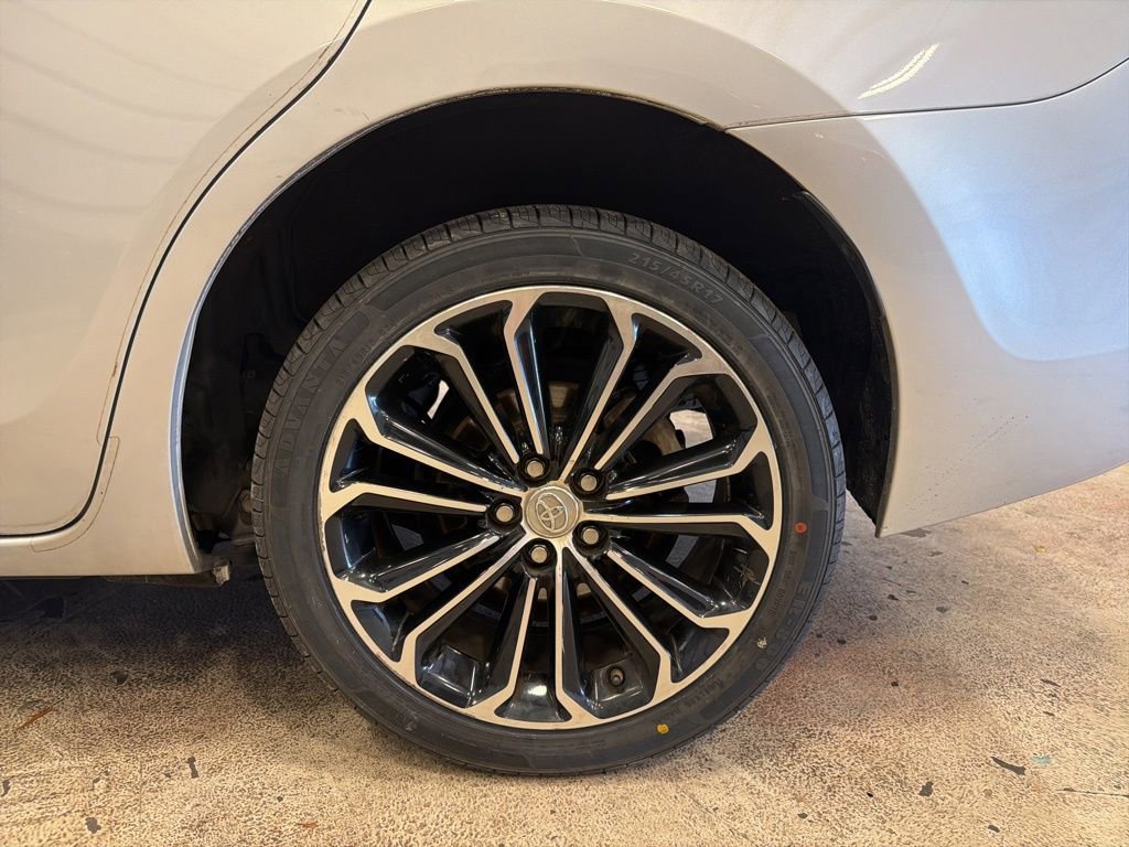 Used 2016 Toyota Corolla S image 32