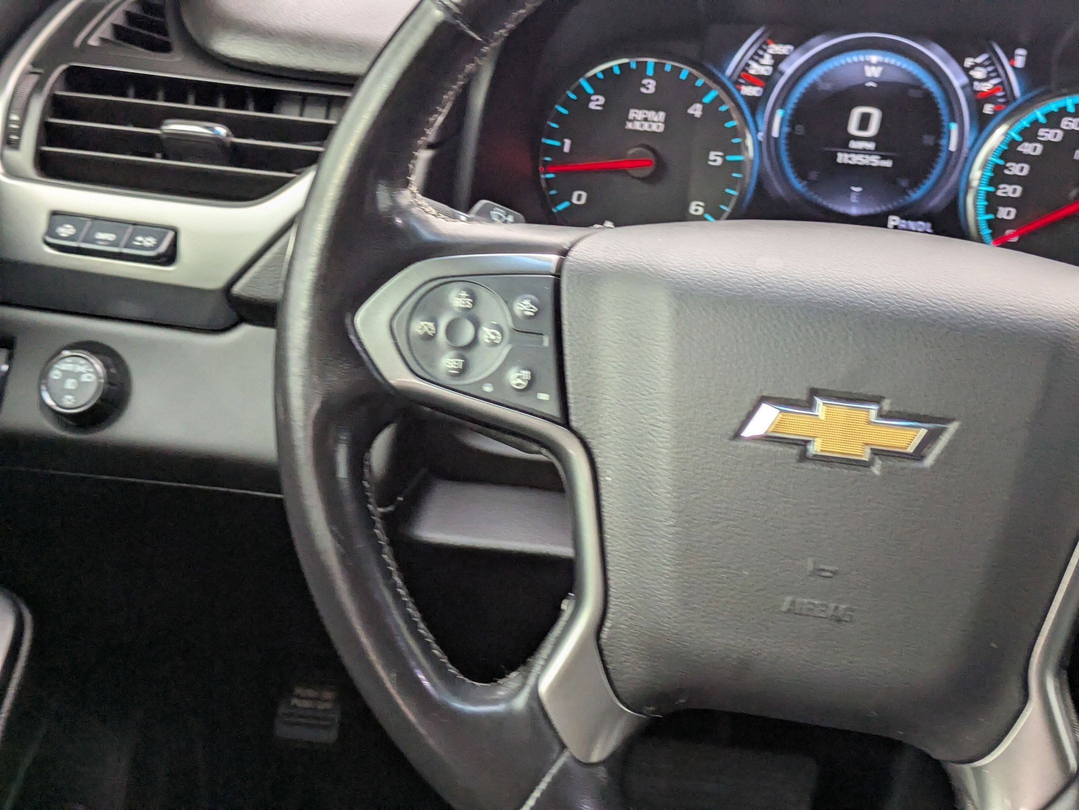 Used 2019 Chevrolet Suburban Premier w/ RST Edition image 20