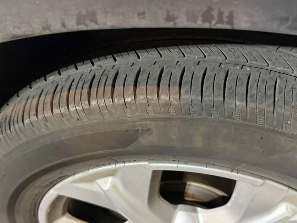 Used 2025 Honda HR-V LX image 5