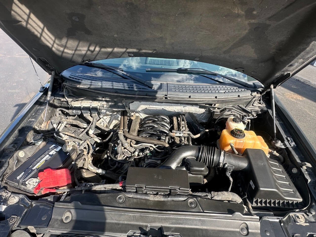 Used 2013 Ford F150 XLT w/ Luxury Equipment Group image 17