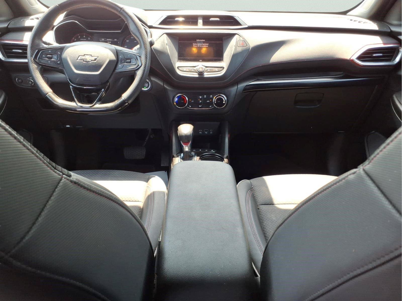 Used 2023 Chevrolet TrailBlazer RS FWD image 14
