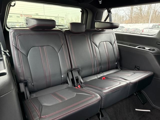 Used 2022 Ford Expedition Max Limited image 14