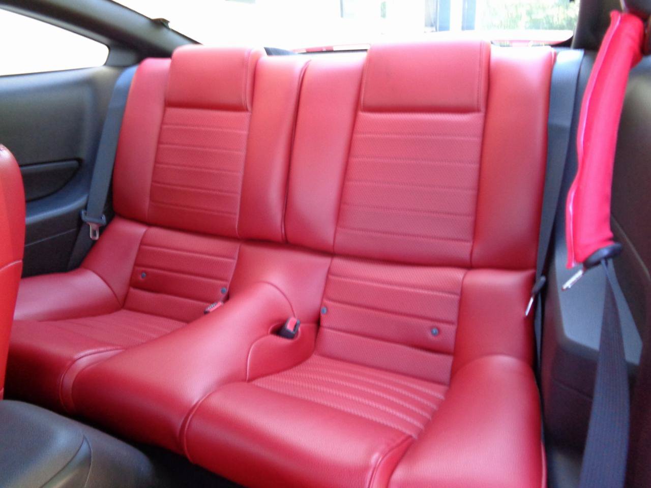 Used 2006 Ford Mustang GT RWD image 15