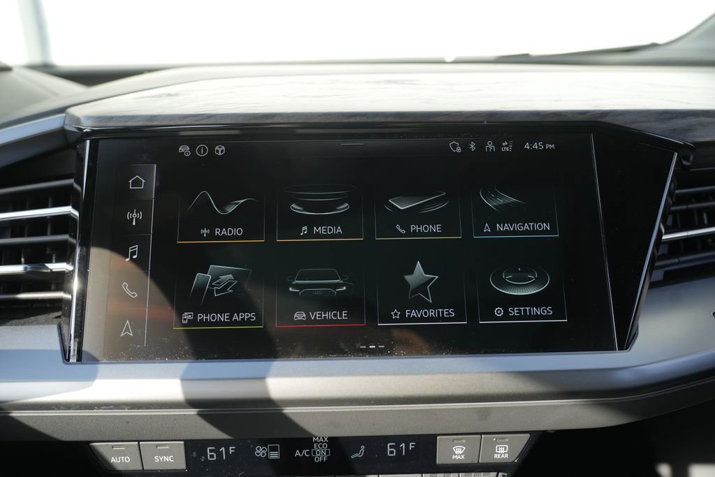 Used 2024 Audi Q4 e-tron Premium Plus w/ Premium Plus image 57