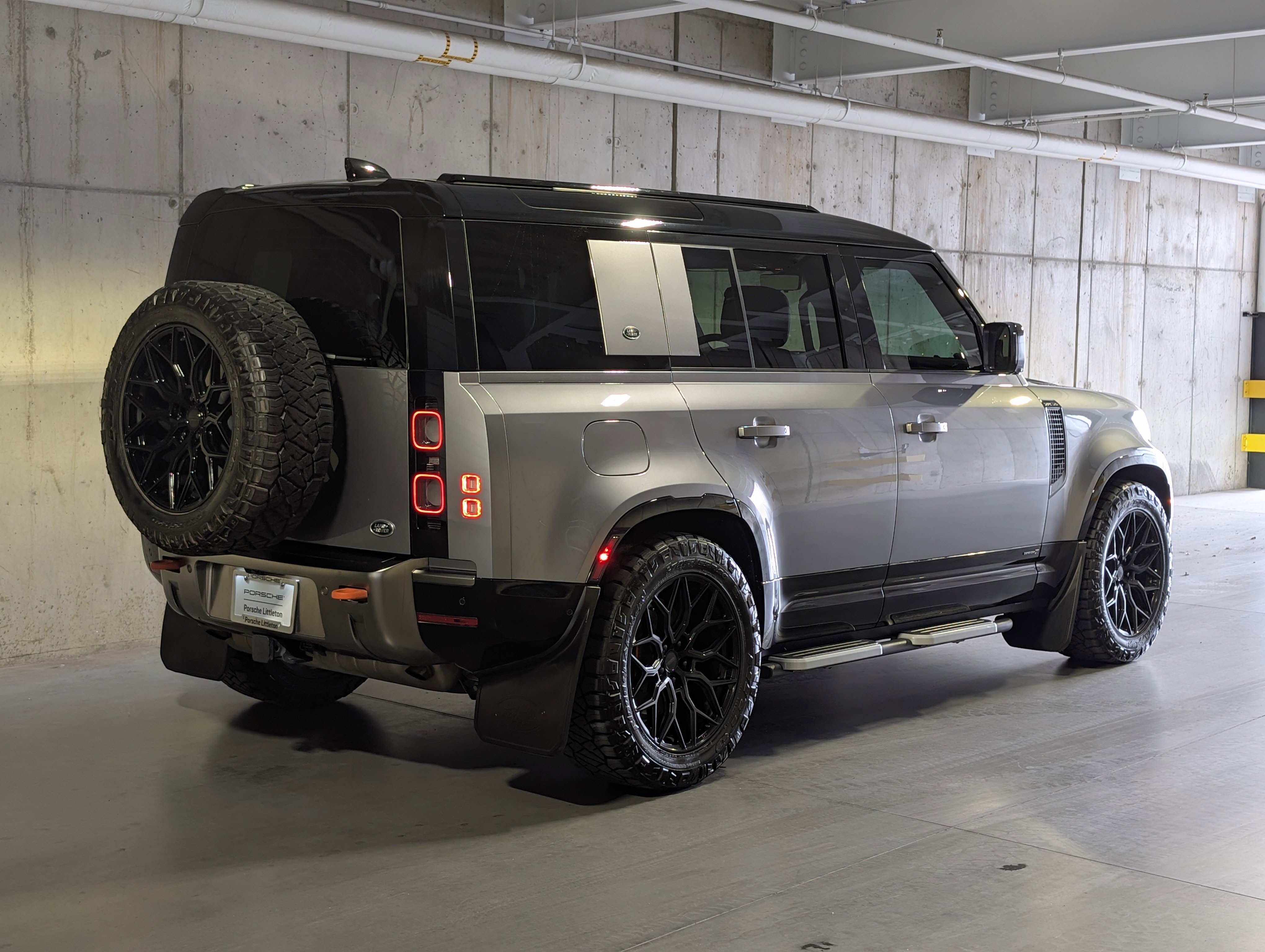 Used 2020 Land Rover Defender 110 X image 9