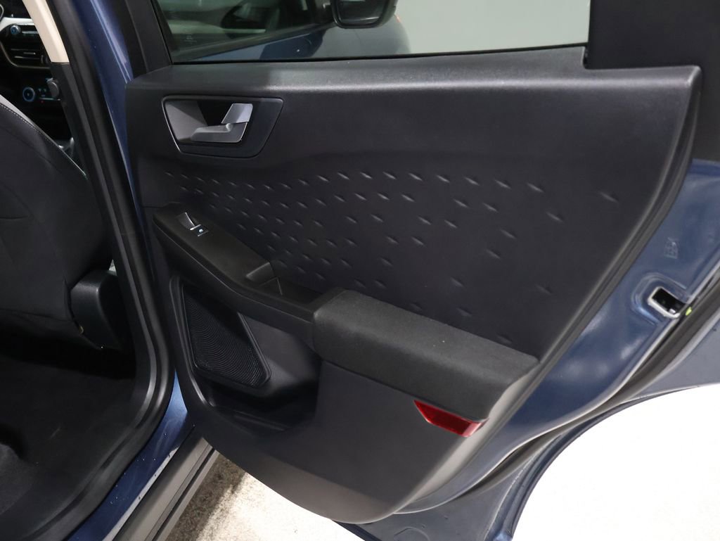 Used 2020 Ford Escape SE image 27