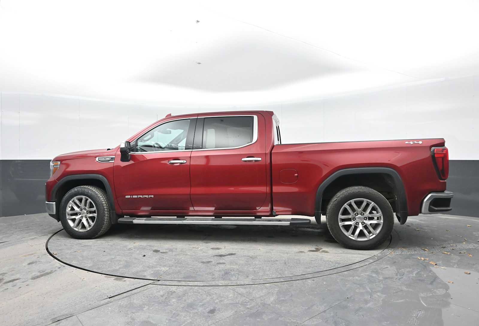 Used 2020 GMC Sierra 1500 SLT w/ SLT Premium Package image 3
