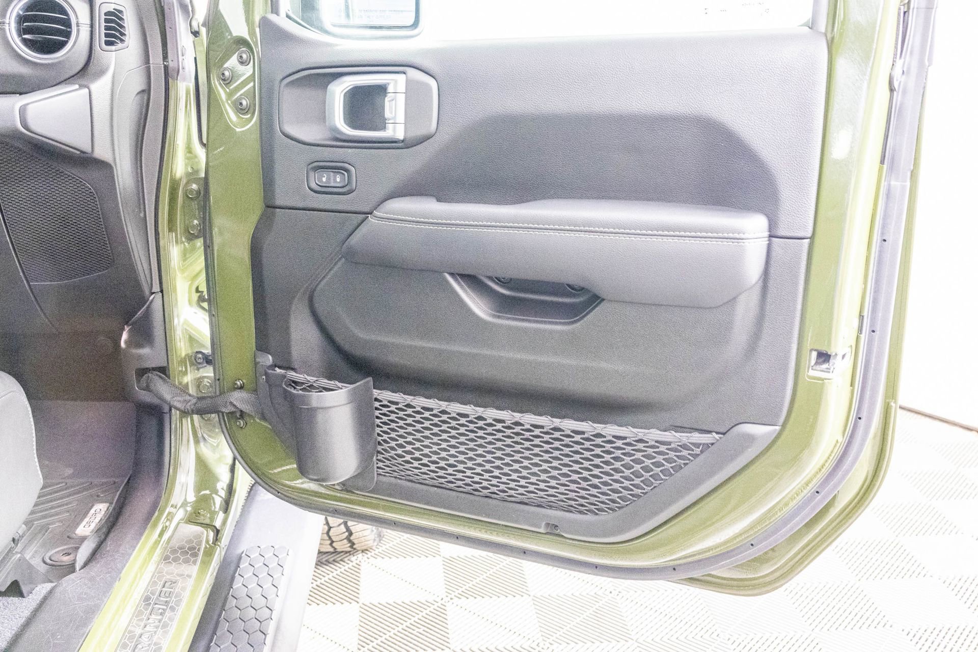 Used 2021 Jeep Wrangler Unlimited Sahara w/ Cold Weather Group image 50