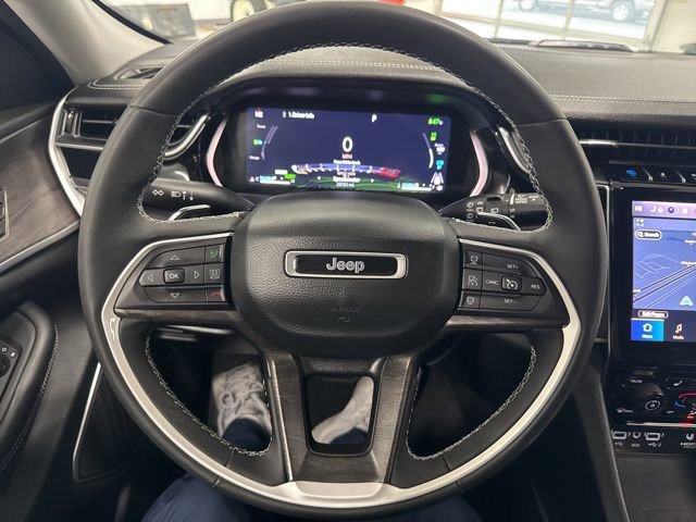 Used 2023 Jeep Grand Cherokee 4WD 4xe w/ Luxury Tech Group II image 34