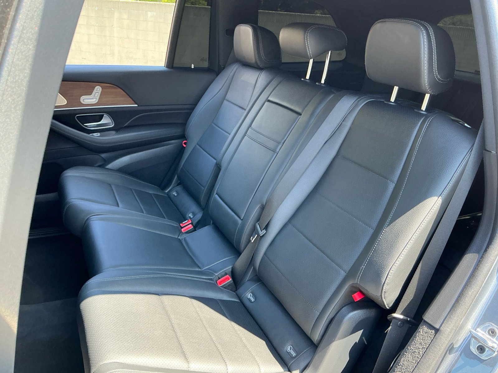 Used 2025 Mercedes-Benz GLS 450 4MATIC image 19