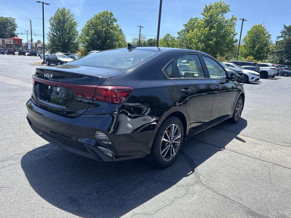 Used 2022 Kia Forte LXS FWD image 6