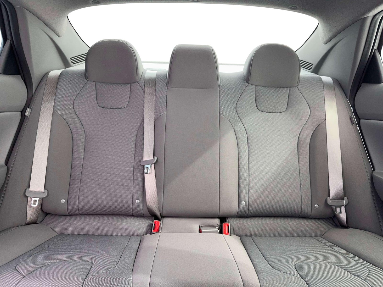 New 2026 Hyundai Elantra SE FWD image 19