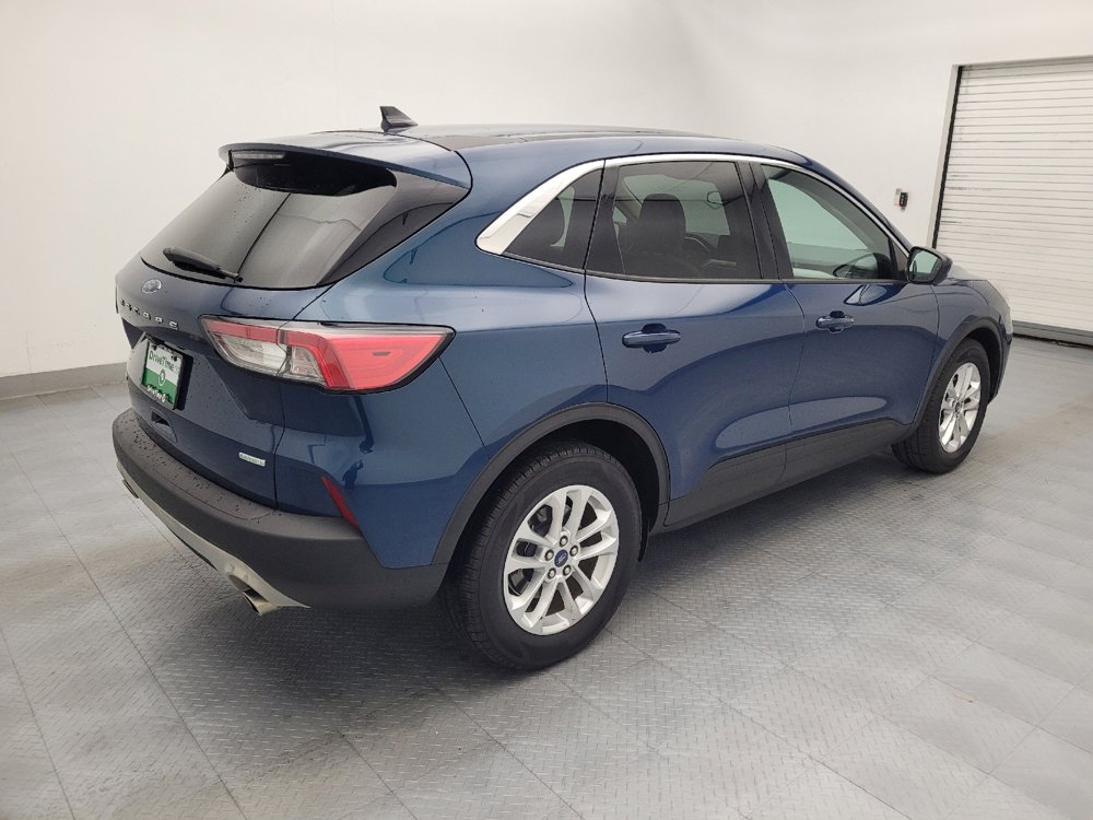 Used 2020 Ford Escape SE image 10