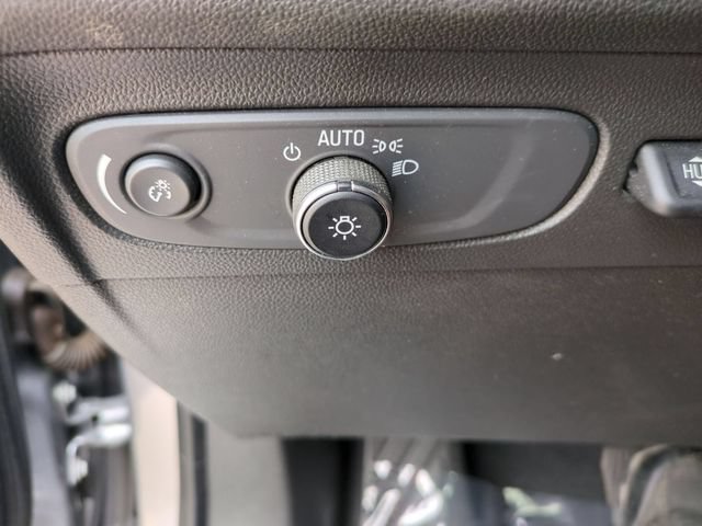 Certified 2021 Buick Envision Avenir w/ Technology Package II AWD/4WD image 18