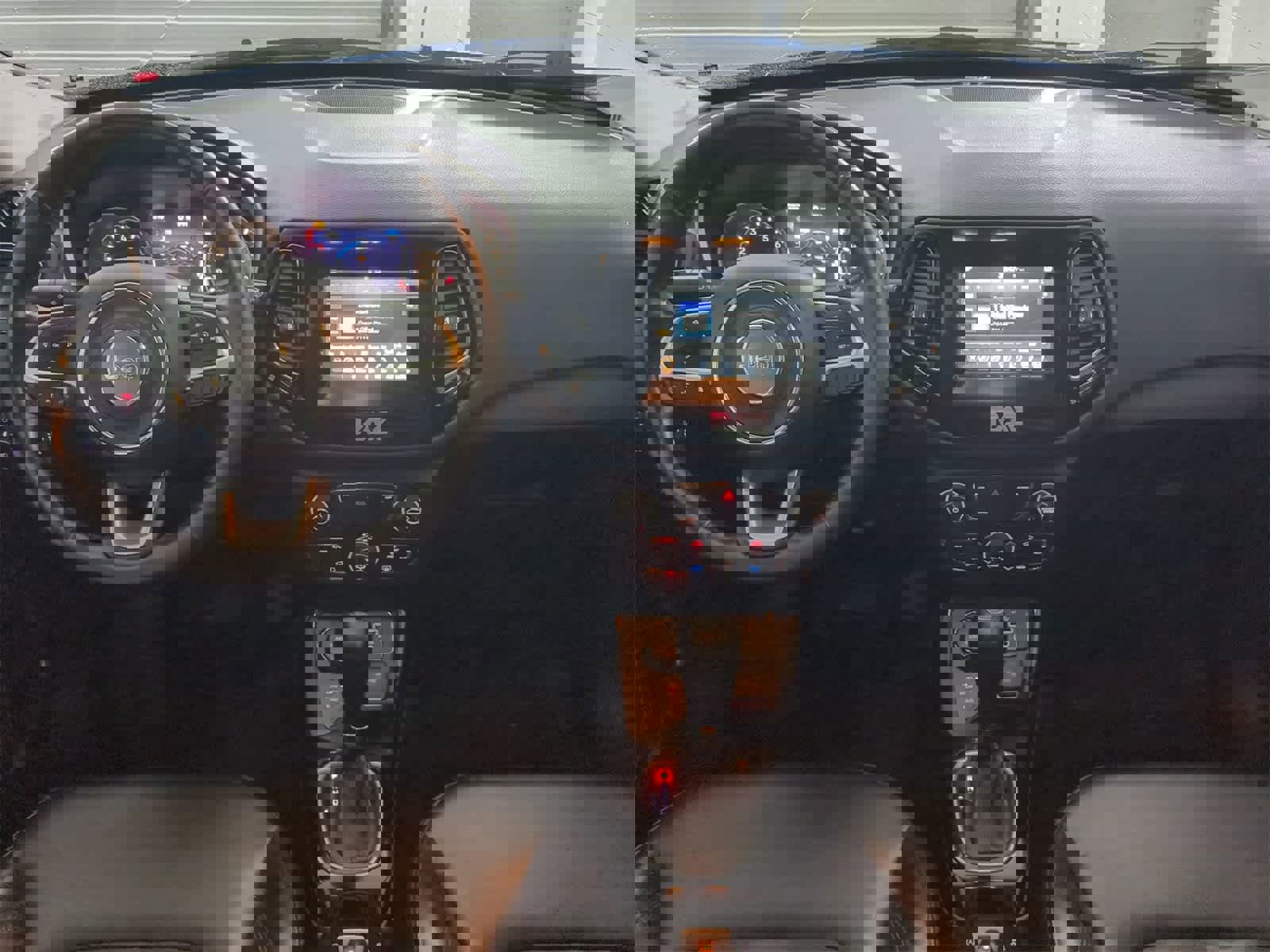 Used 2018 Jeep Compass Latitude w/ Popular Equipment Group image 15