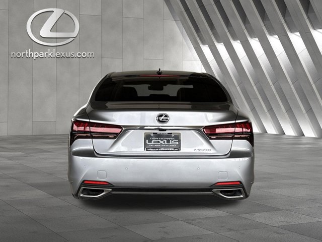 Certified 2025 Lexus LS 500 w/ Interior Upgrade Package image 8