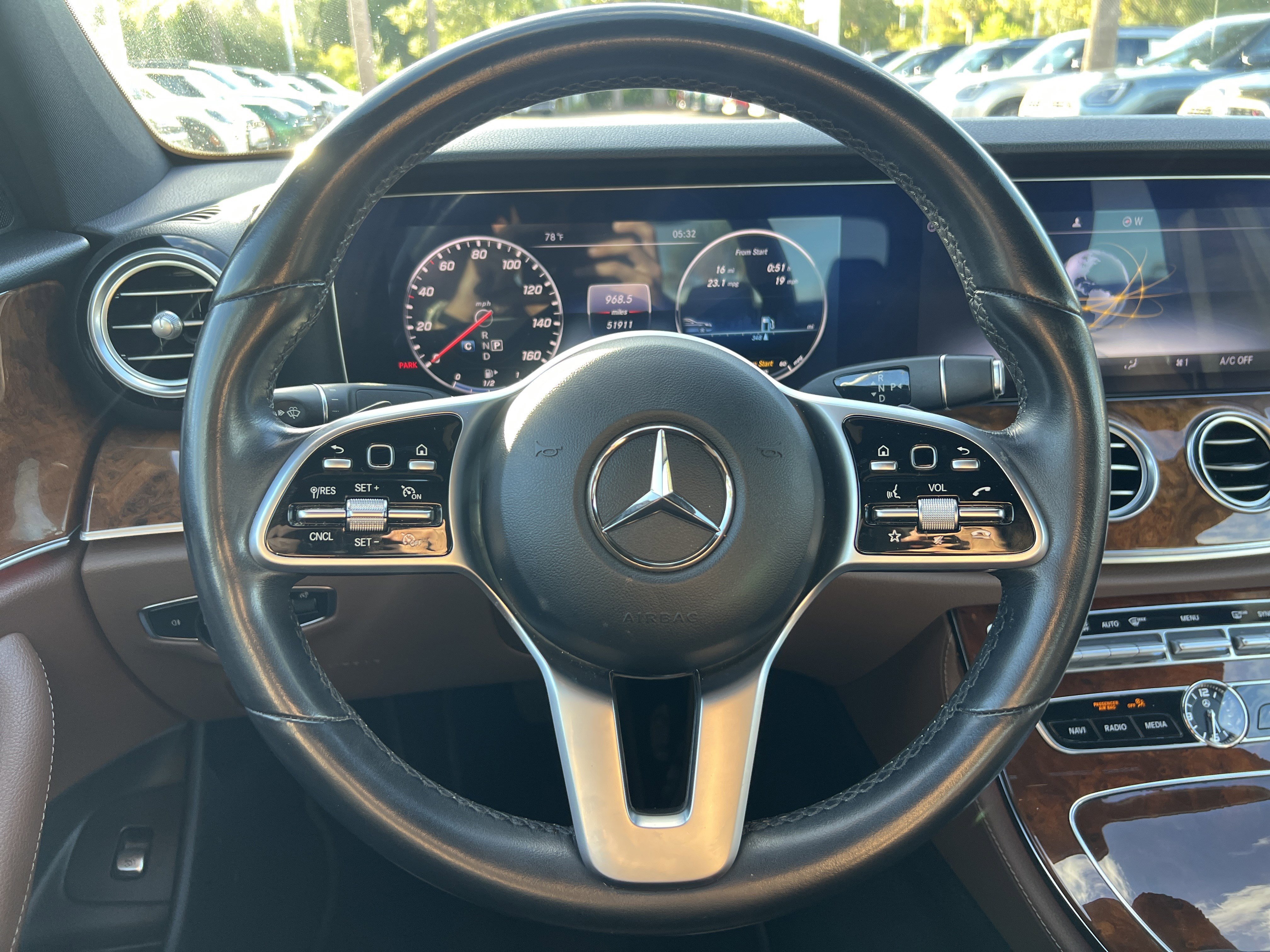Used 2020 Mercedes-Benz E 350 4MATIC Sedan image 18