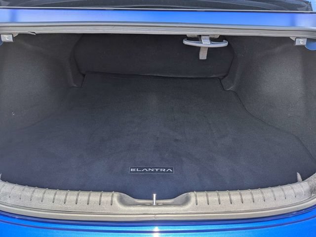 Used 2024 Hyundai Elantra SEL FWD image 12