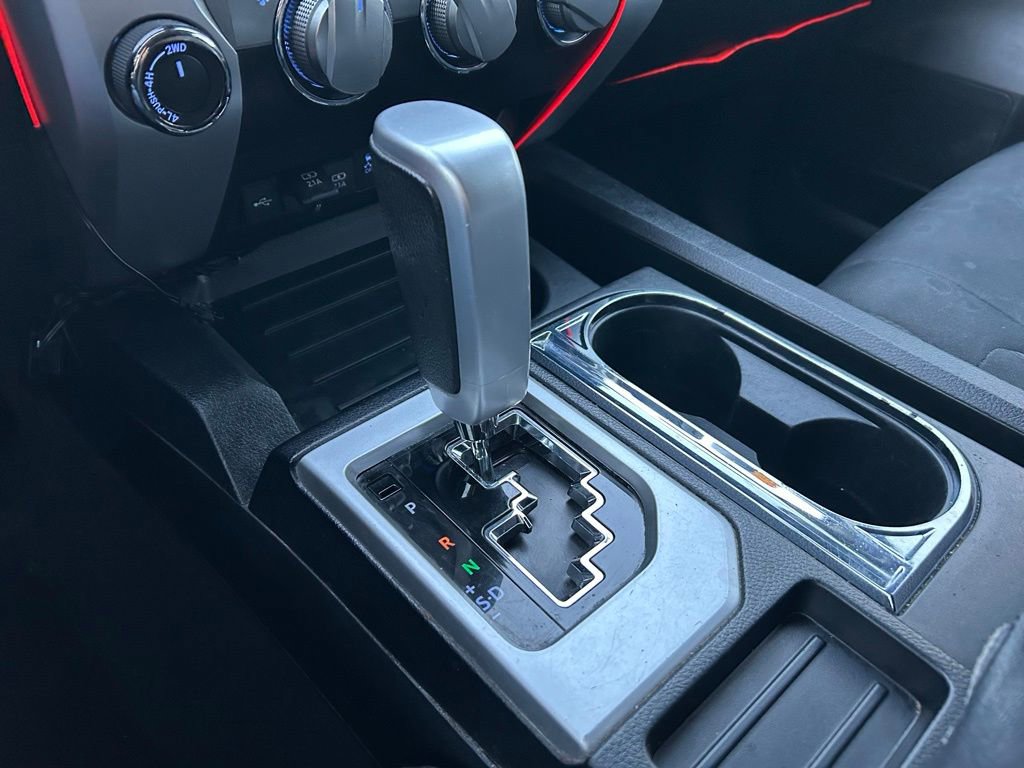 Used 2021 Toyota Tundra SR5 w/ SR5 Upgrade Package AWD/4WD image 27