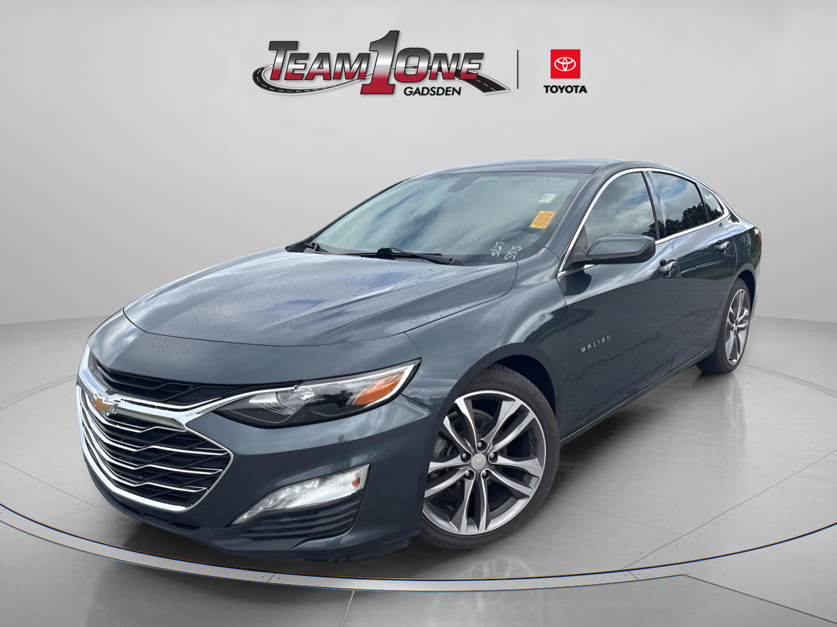 Used 2021 Chevrolet Malibu LT FWD image 4
