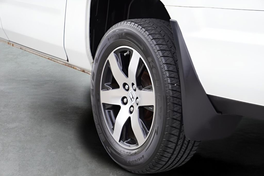 Used 2014 Honda Ridgeline SE image 8