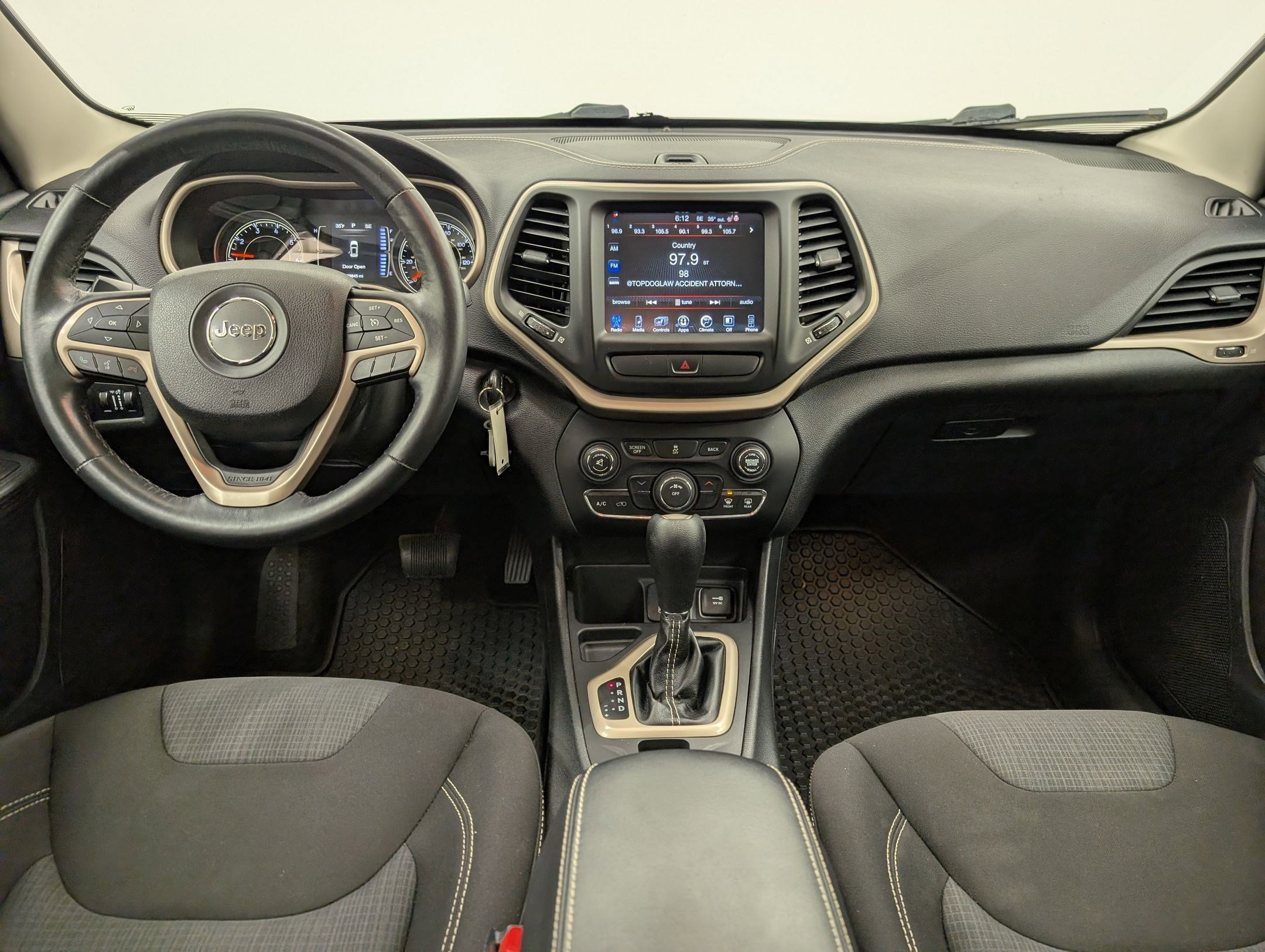 Used 2015 Jeep Cherokee Latitude w/ Cold Weather Group image 13