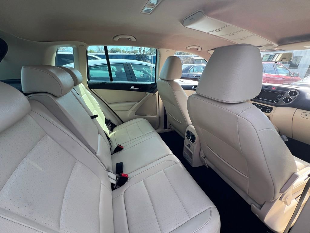 Used 2011 Volkswagen Tiguan S FWD image 13