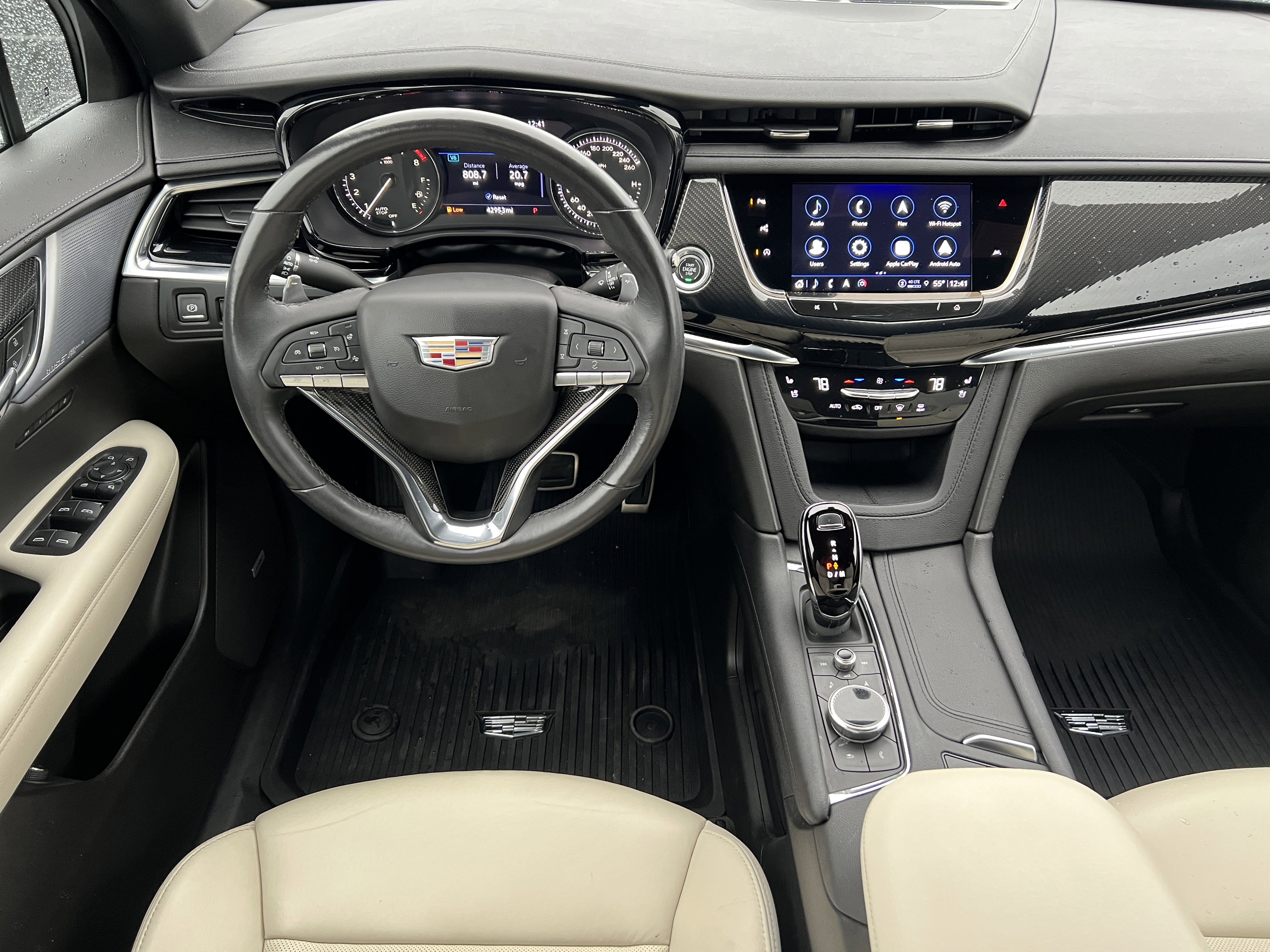 Used 2023 Cadillac XT6 Sport w/ Technology Package image 37