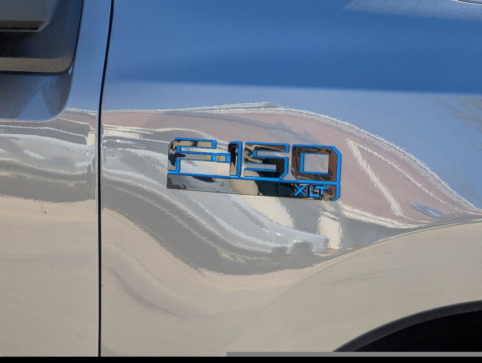 New 2024 Ford F150 Lightning XLT w/ Max Trailer Tow Package AWD/4WD image 9