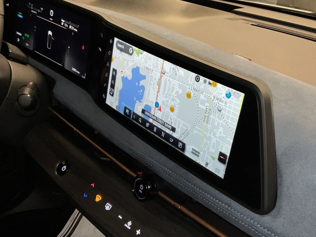 Used 2025 Nissan Ariya Platinum image 12