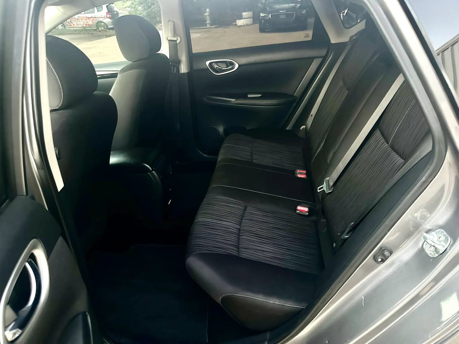 Used 2018 Nissan Sentra SV FWD image 10