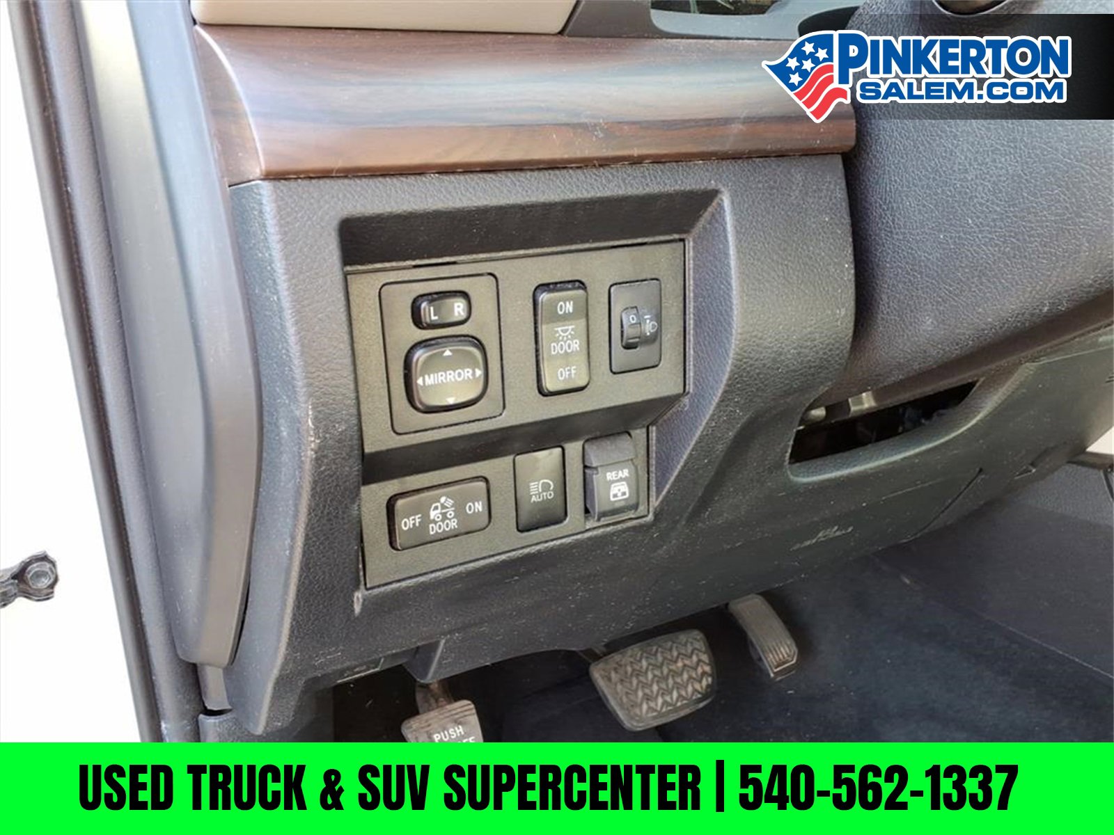 Used 2021 Toyota Tundra Limited w/ Limited Premium Package image 17