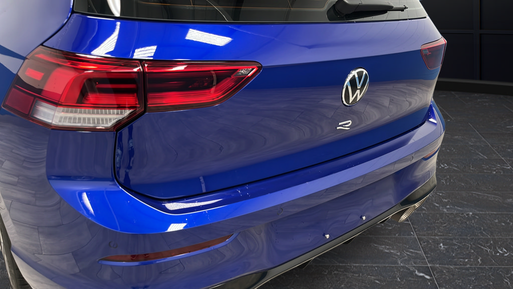 Used 2025 Volkswagen Golf w/ Euro Style Package AWD/4WD image 37