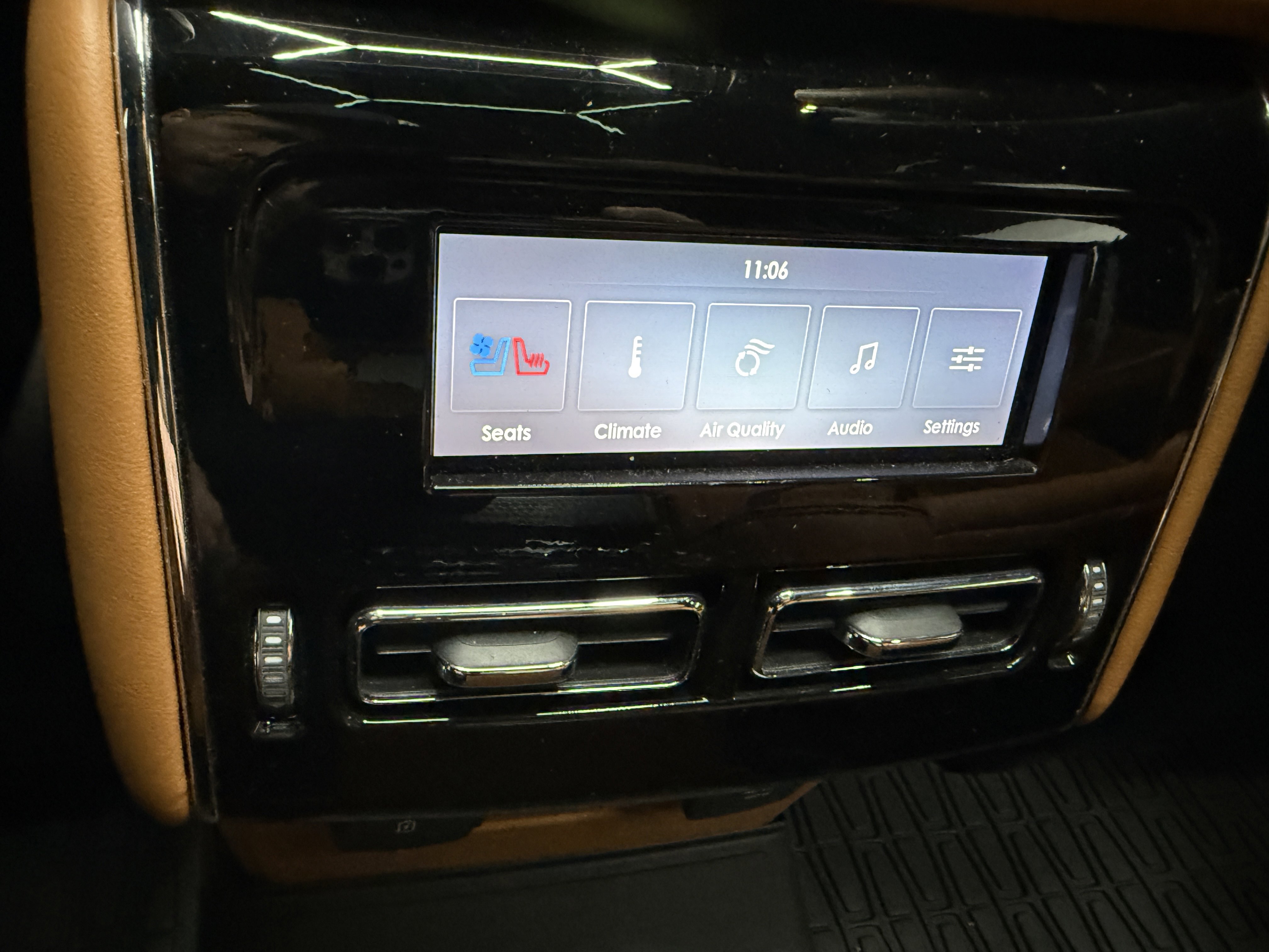 Used 2023 Lincoln Aviator Black Label w/ Dynamic Handling Package AWD/4WD image 26