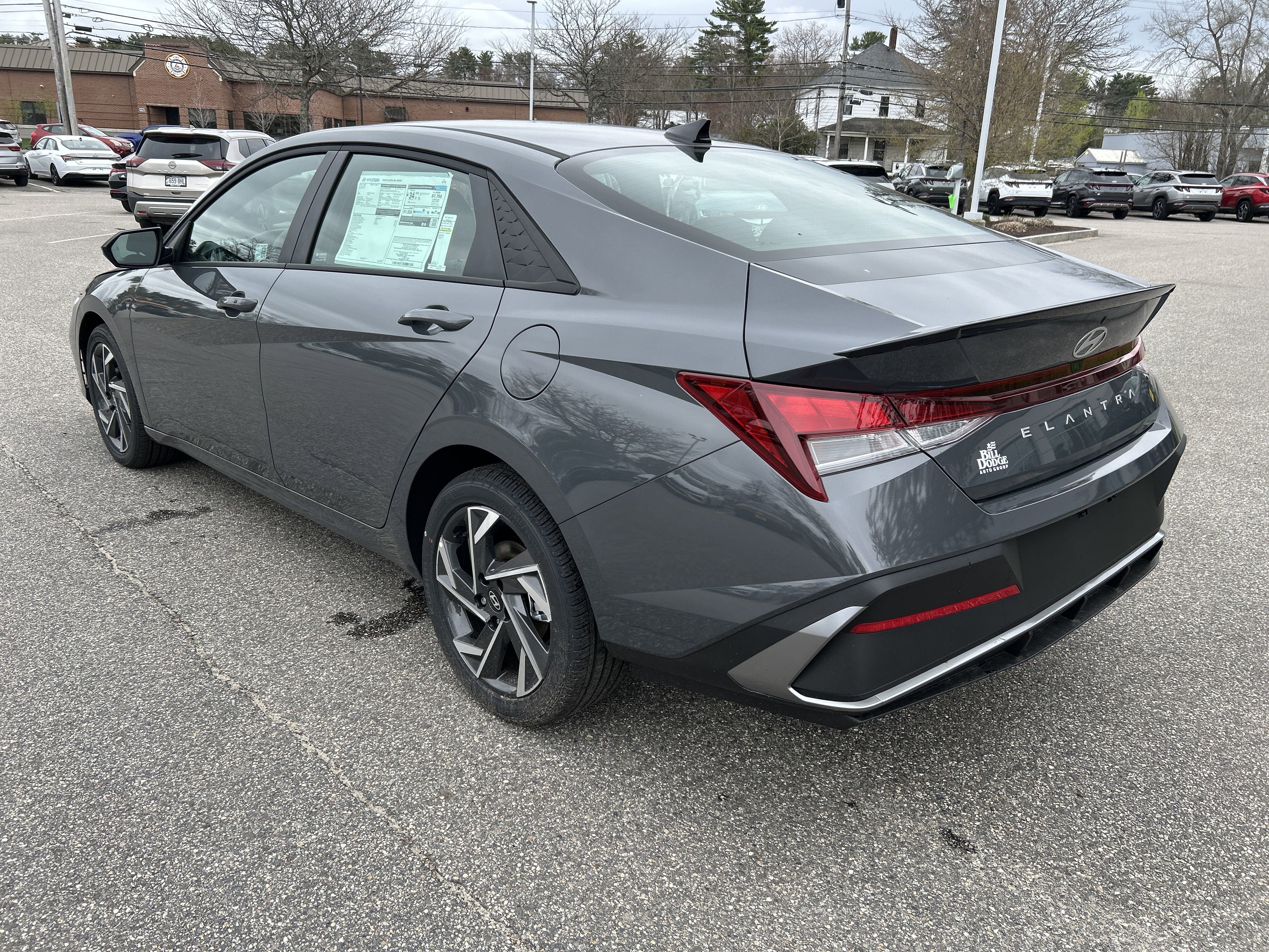 Used 2025 Hyundai Elantra Sport image 7