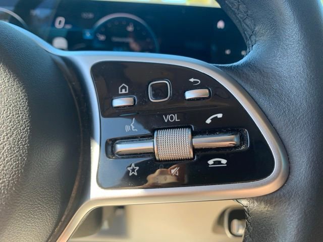 Used 2021 Mercedes-Benz GLB 250 image 17