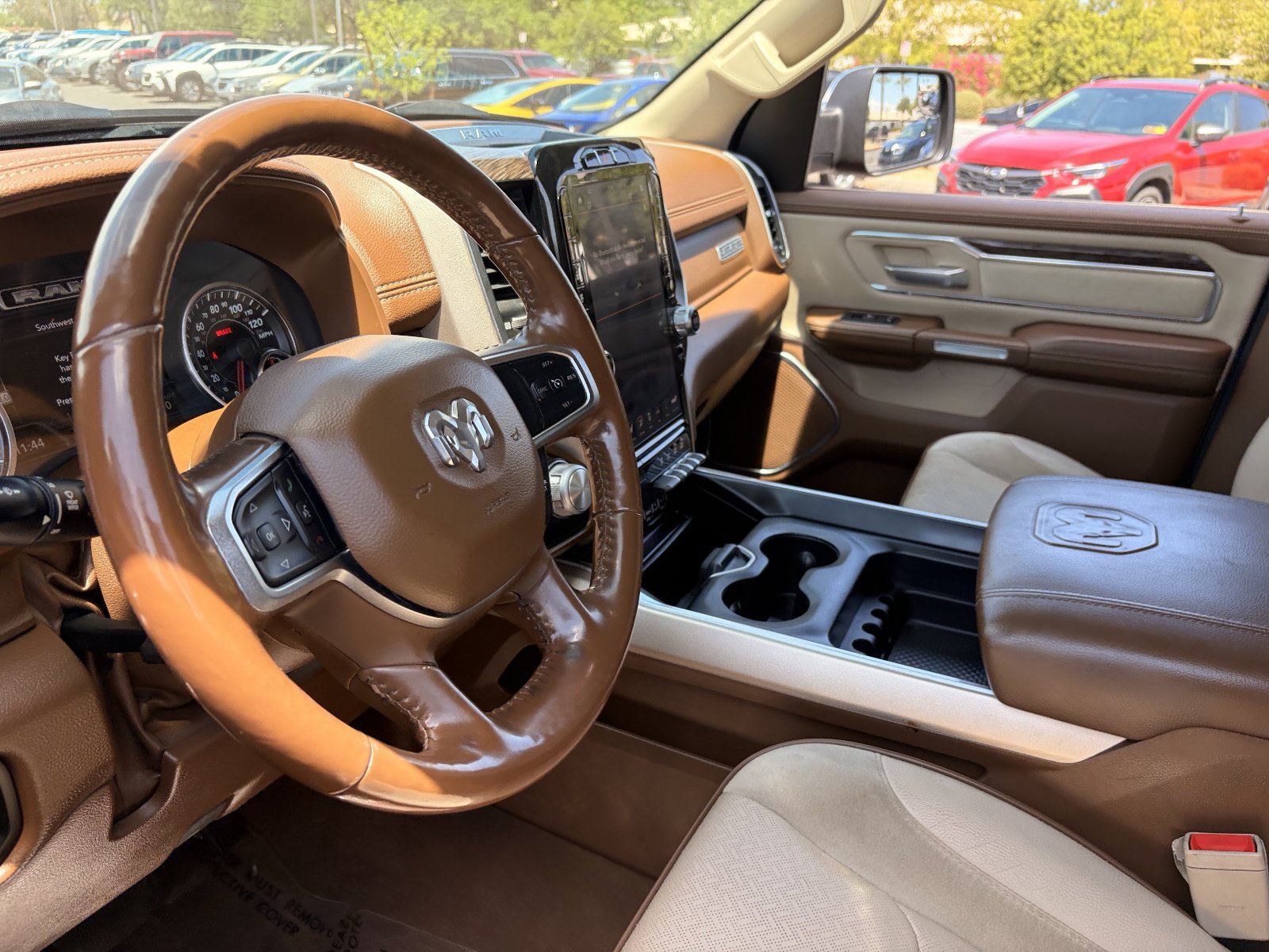 Used 2019 RAM 1500 Laramie AWD/4WD image 15