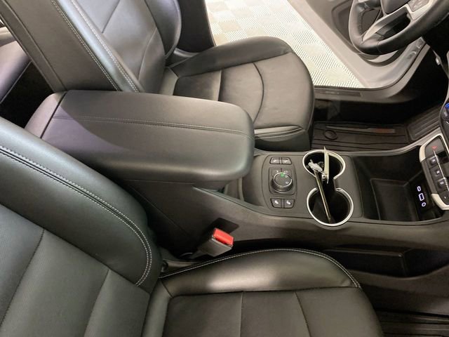 Used 2024 GMC Terrain SLT AWD/4WD image 44