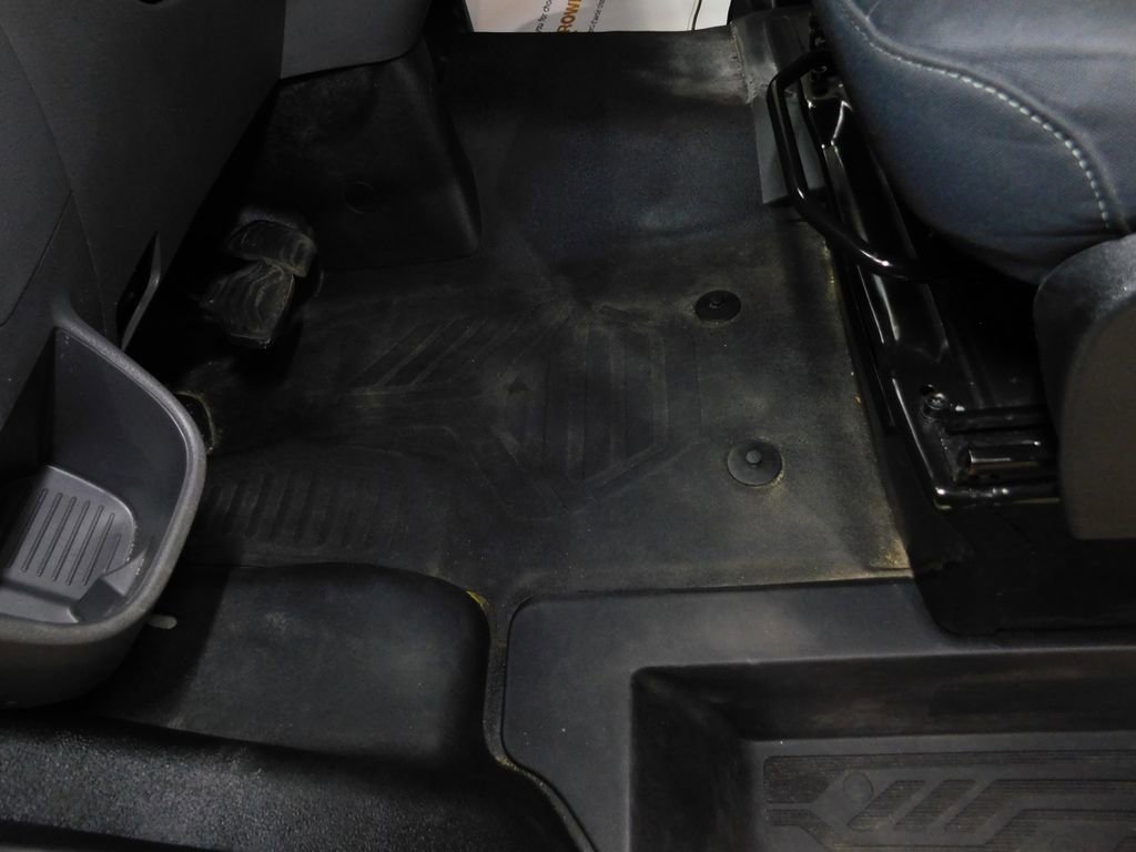 Used 2024 Ford Transit 250 Low Roof AWD w/ Exterior Upgrade Package image 32