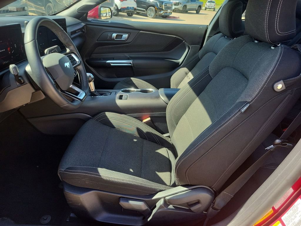 Used 2025 Ford Mustang EcoBoost image 18