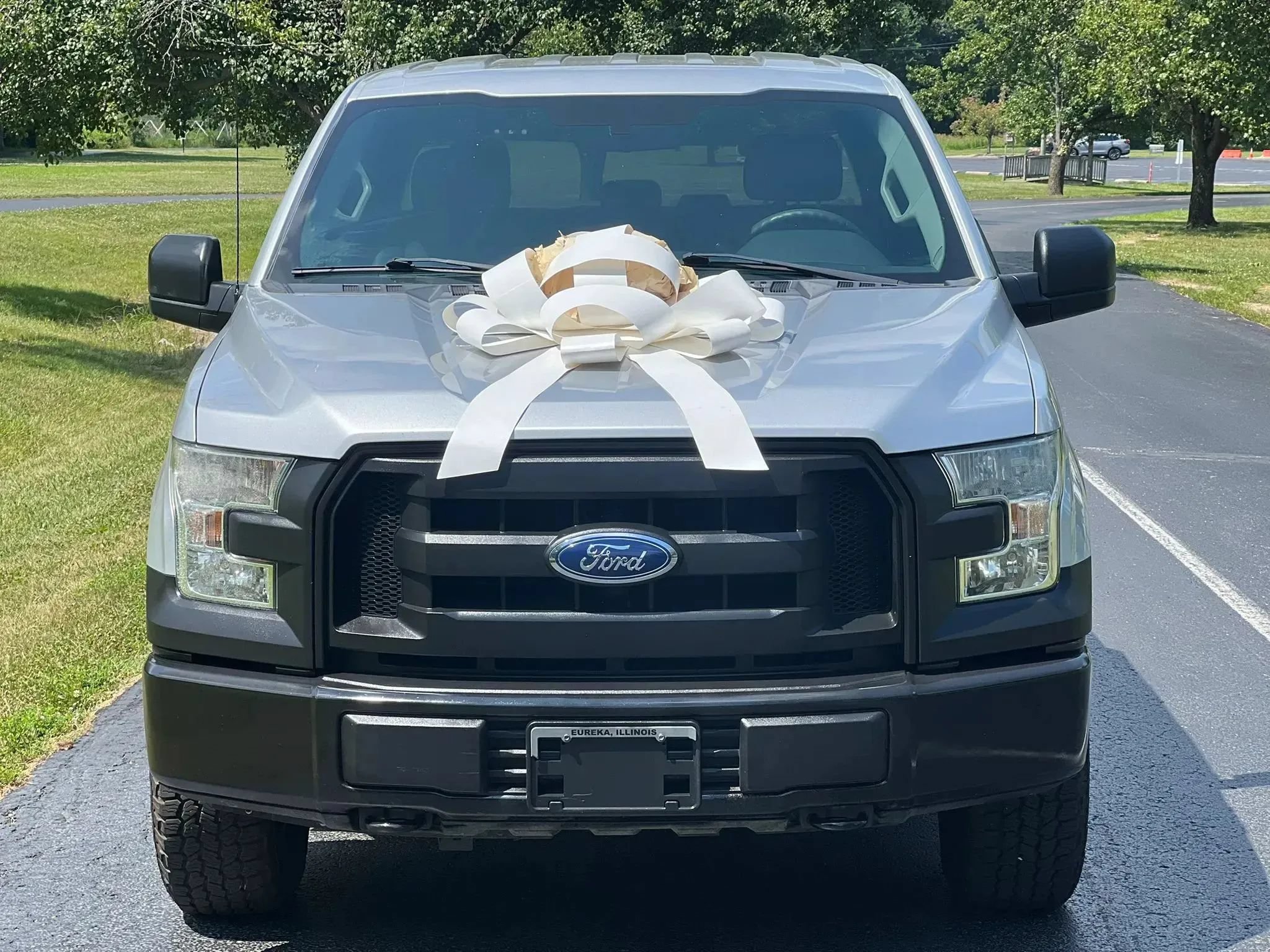 Used 2016 Ford F150 XL w/ Equipment Group 101A Mid AWD/4WD image 2