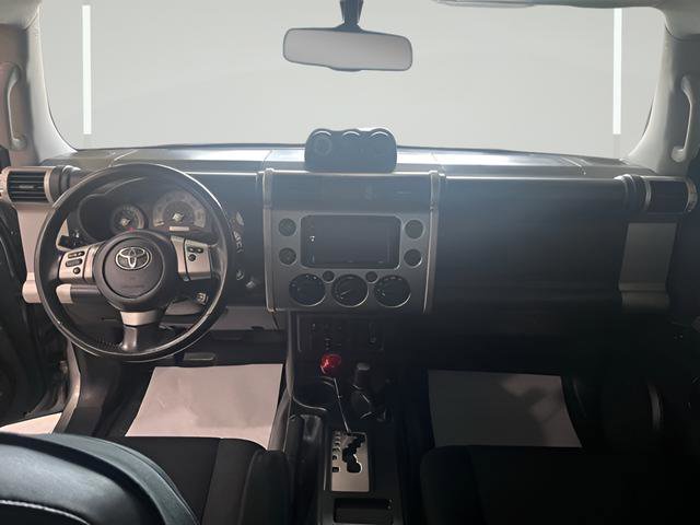 Used 2012 Toyota FJ Cruiser 4WD image 21
