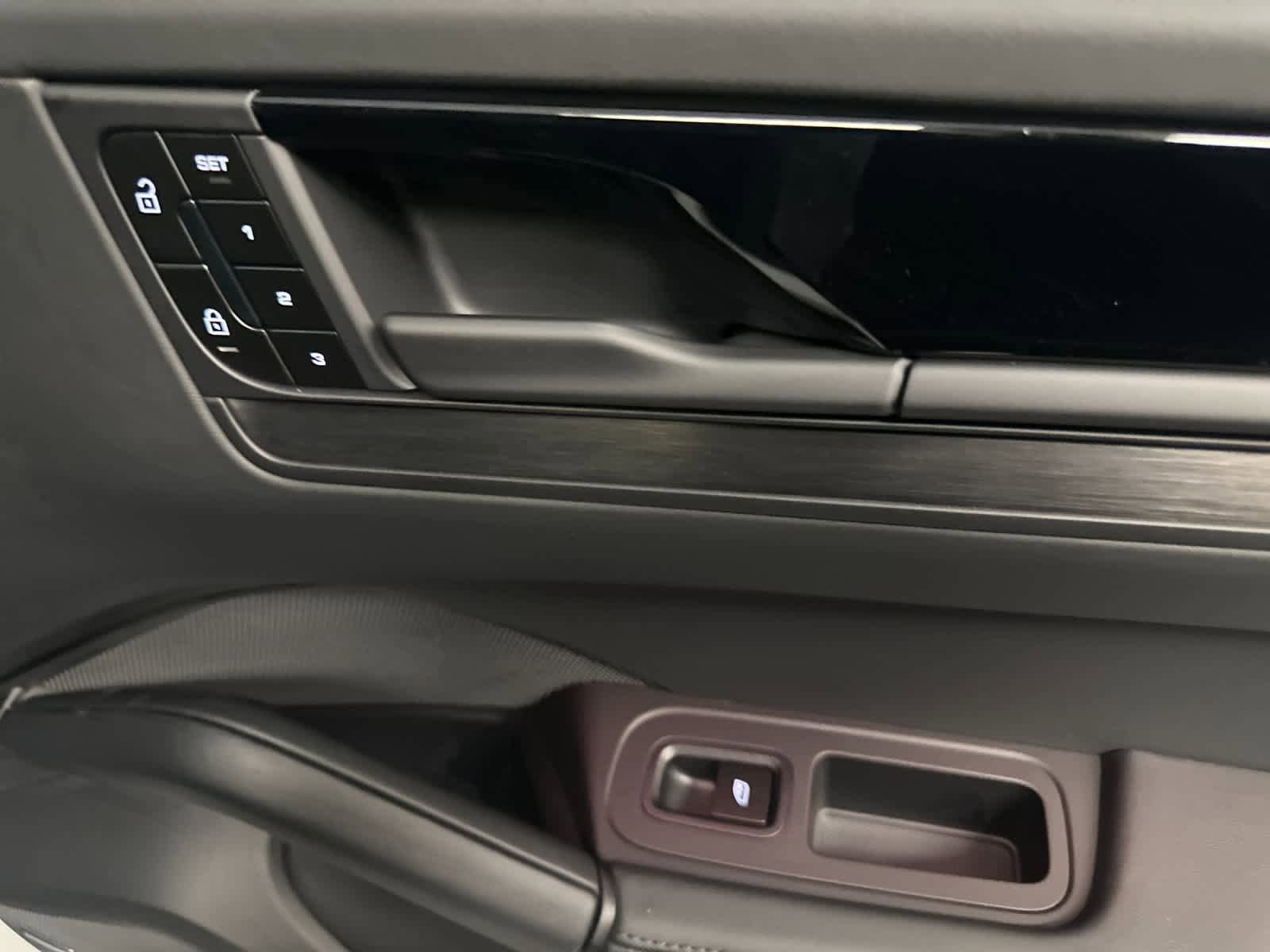 New 2026 Porsche Cayenne GTS image 19