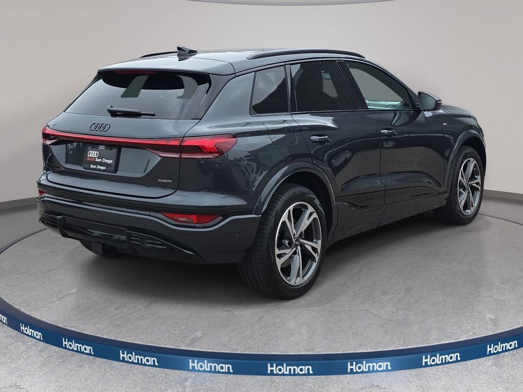New 2027 Audi Q6 e-tron Premium Plus RWD image 5